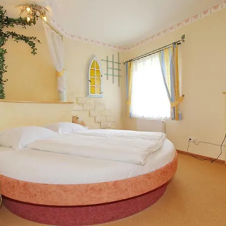 Apartment Haus Reisenberger In Altmunster Am Traunsee Obs02014 Cya